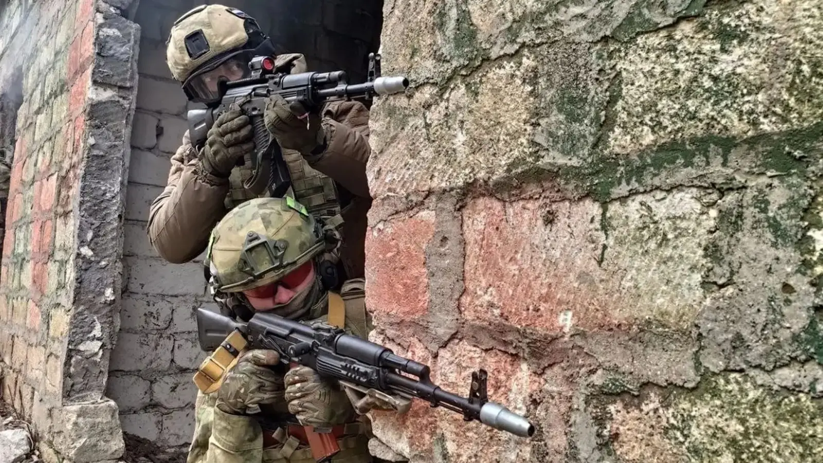 Οι Ρώσοι κατέλαβαν την Ίσκρα και «βλέπουν» Ντνίπρο! – Η ουκρανική διοίκηση εγκαταλείπει το Σλαβιάνσκ!