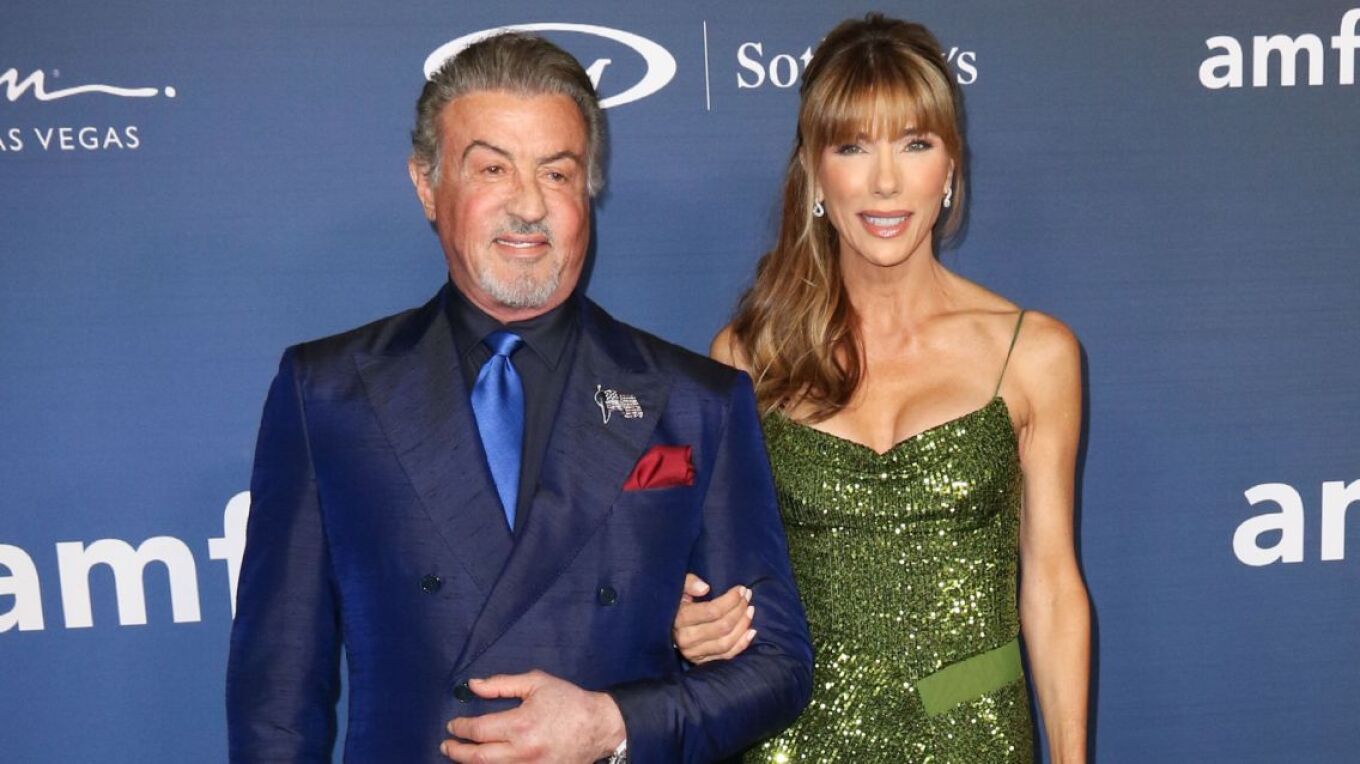 Σιλβέστερ Σταλόνε: Ο 79χρονος ηθοποιός ευχήθηκε για τα γενέθλια της 57χρονης συζύγου του (φωτο)