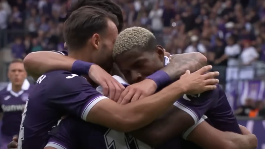 Άντερλεχτ: Σε σύγχυση πριν από τον αγώνα με την ΑΕΚ