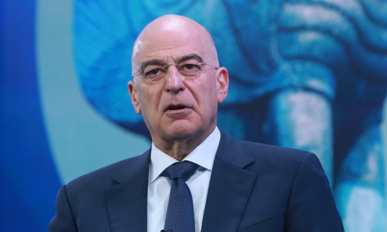 Το μήνυμα του Ν.Δένδια από την Τήνο: «Η Παναγία σκεπή για τις ένοπλες δυνάμεις της πατρίδας μας»