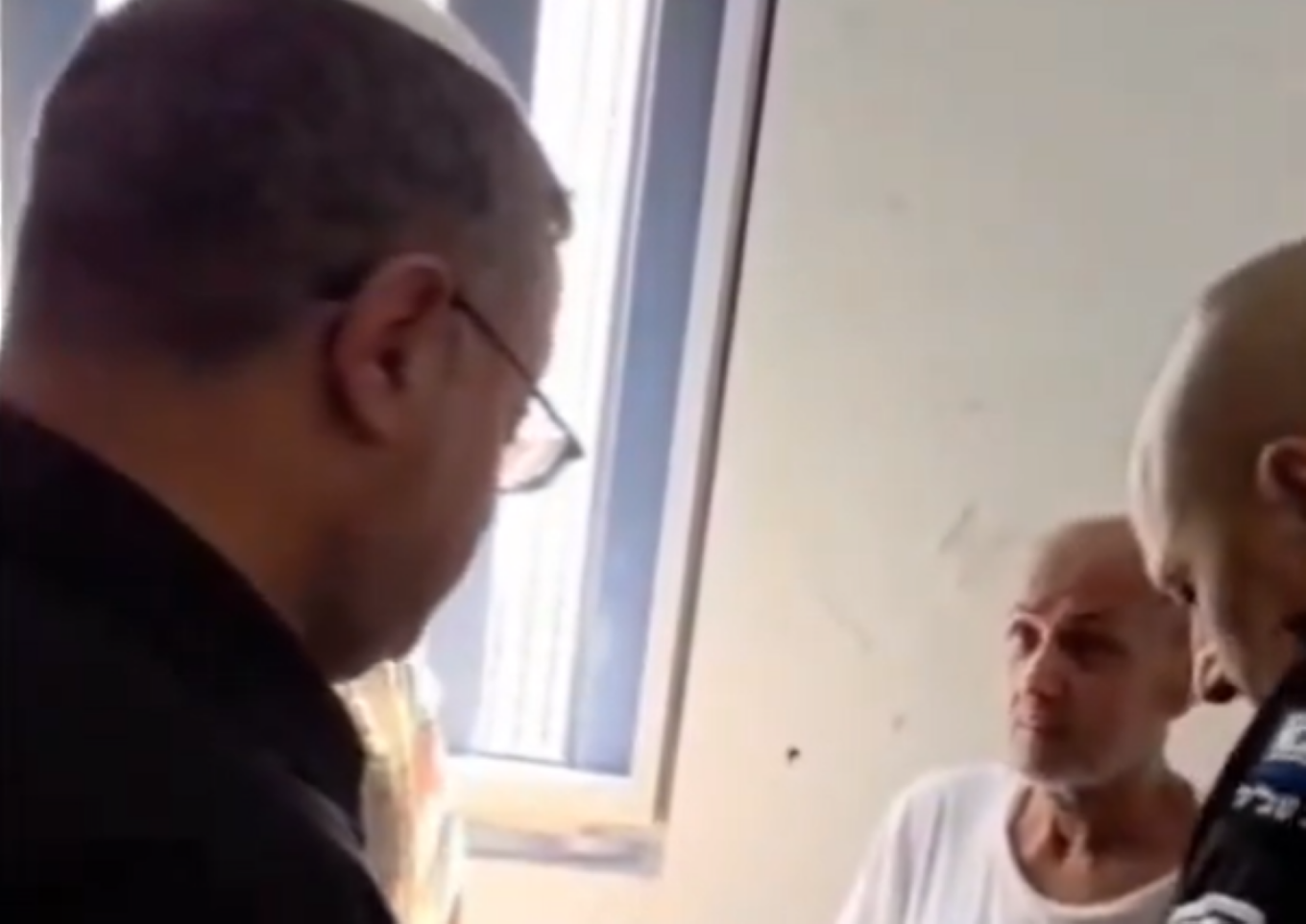 Ισραήλ: Μπεν Γκβιρ σε φυλακισμένο Παλαιστίνιο βουλευτή – «Άκουσε με, όποιος μας κάνει κακό θα τον εξοντώσουμε» (vid)