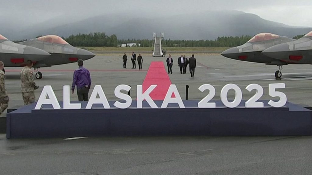 Όλα έτοιμα στην Αλάσκα – Στρώθηκε το κόκκινο χαλί για την υποδοχή του Β.Πούτιν (φωτο)