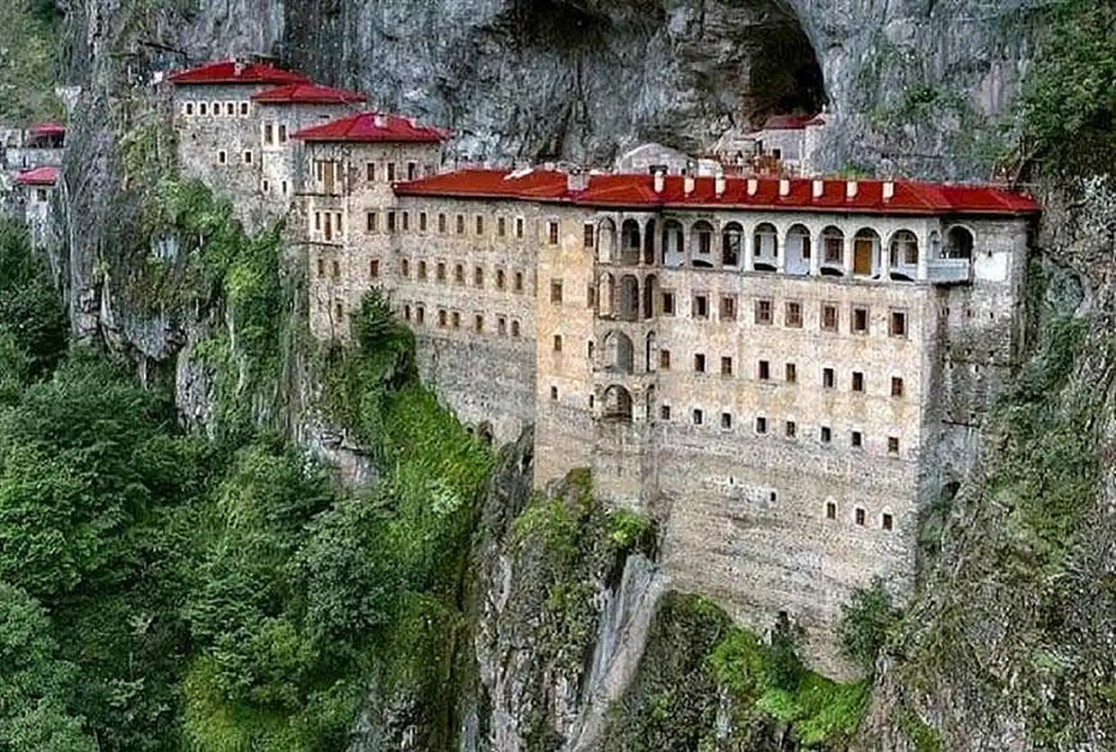 Οι τουρκικές Αρχές έδωσαν άδεια για Θεία Λειτουργία στην Παναγία Σουμελά στις 23 Αυγούστου