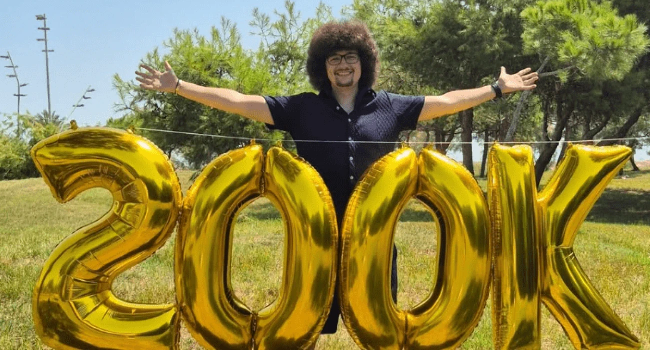 Δεν έχει κουρευτεί εδώ και 313 μέρες λόγω της… Μάντσεστερ Γιουνάιτεντ – Δείτε βίντεο 