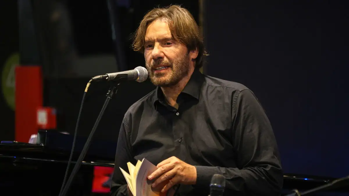 Στράτος Τζώρτζογλου: Κατάθεση ψυχής για τον Γ.Μαζωνάκη – «Αληθινός & σεμνός, πάντα έτοιμος να βοηθήσει» (φωτο)