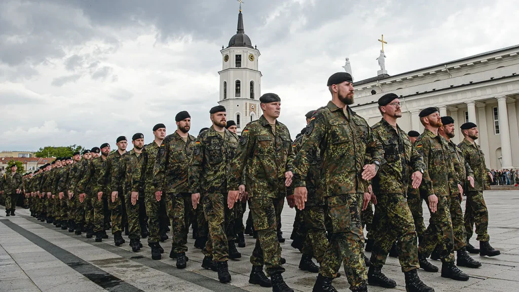 Βερολίνο: «Πιθανή η συμμετοχή γερμανικών δυνάμεων σε μια δύναμη εγγύησης της ασφάλειας στην Ουκρανία»
