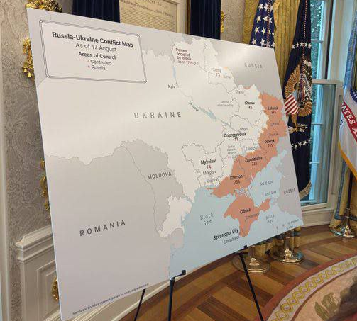 Χάρτη με τις περιοχές που πρέπει να παραδώσει  έδειξε ο Ν.Τραμπ στον Β.Ζελένσκι: «Αυτά με το ροζ ξέχασέ τα»