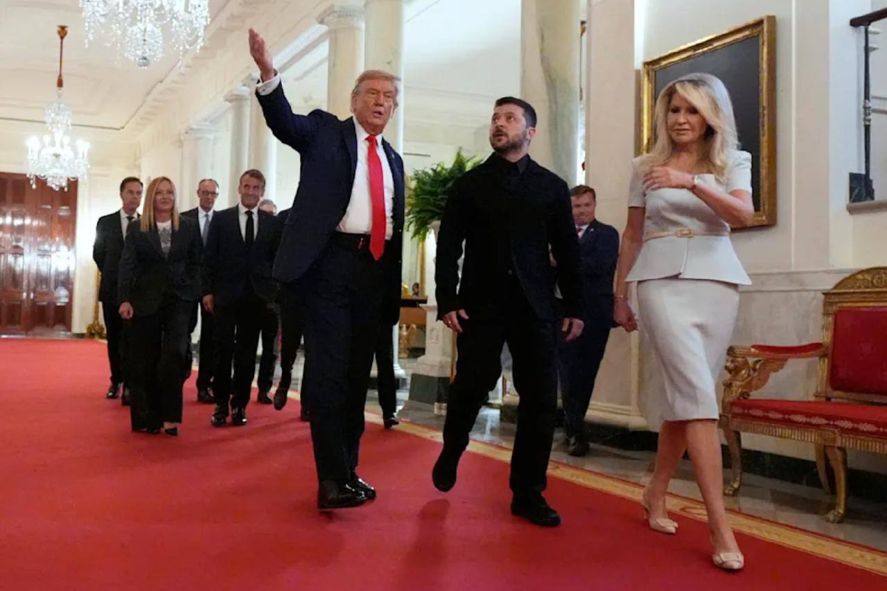 Ν.Τραμπ: Διέκοψε τη συνάντηση με τους Ευρωπαίους ηγέτες – Επικοινώνησε τηλεφωνικά με τον Β.Πούτιν