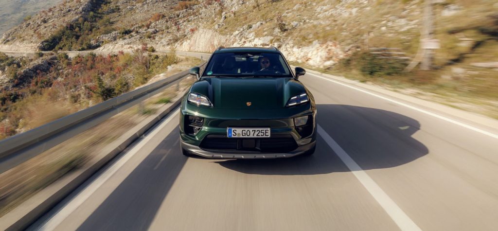 Porsche: Ετοιμάζει νέο SUV με θερμικούς κινητήρες