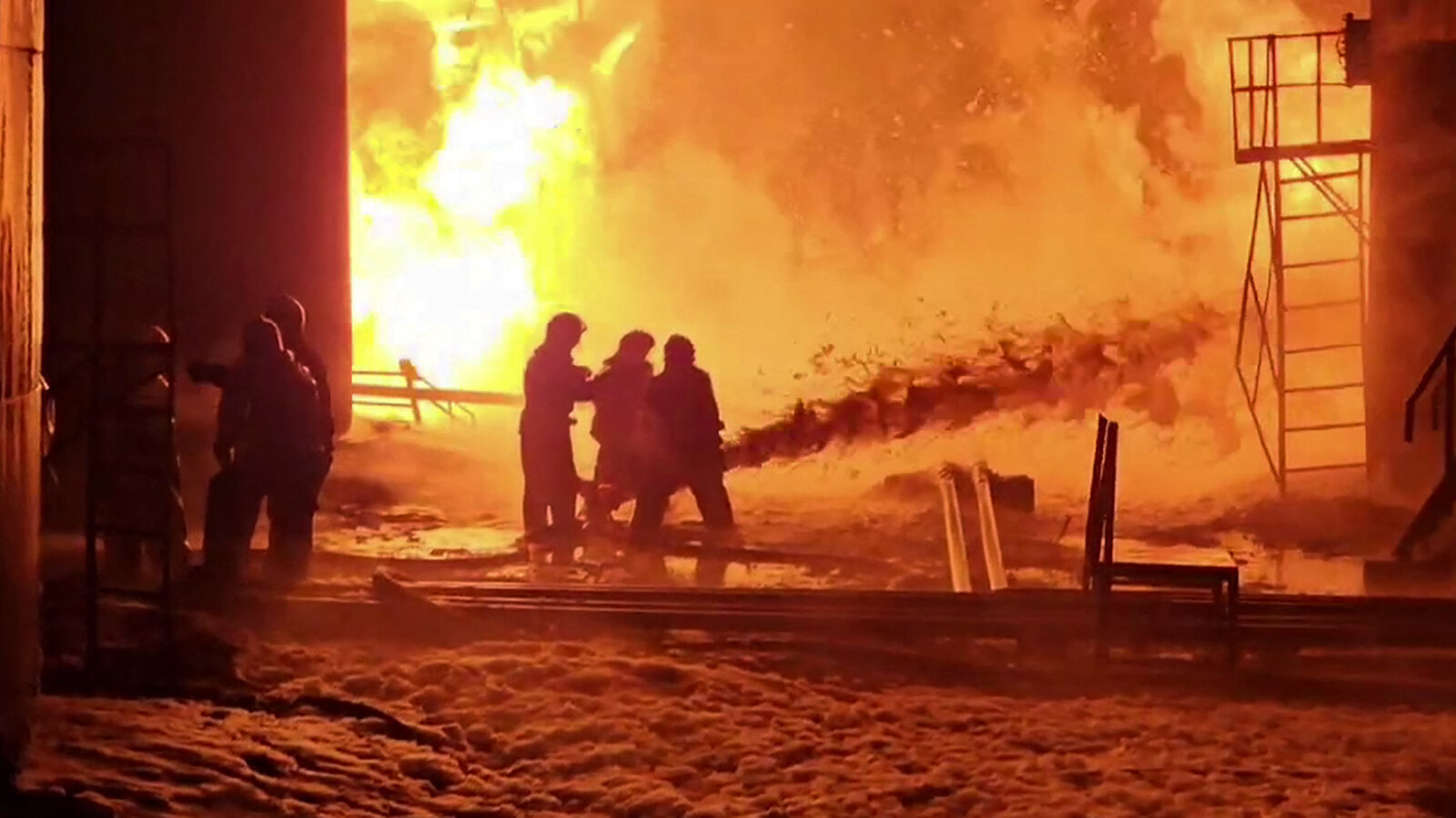 Η Ρωσία έστειλε και τα Su-57 εναντίον των ουκρανικών διυλιστηρίων ακόμα και αζέρικων συμφερόντων