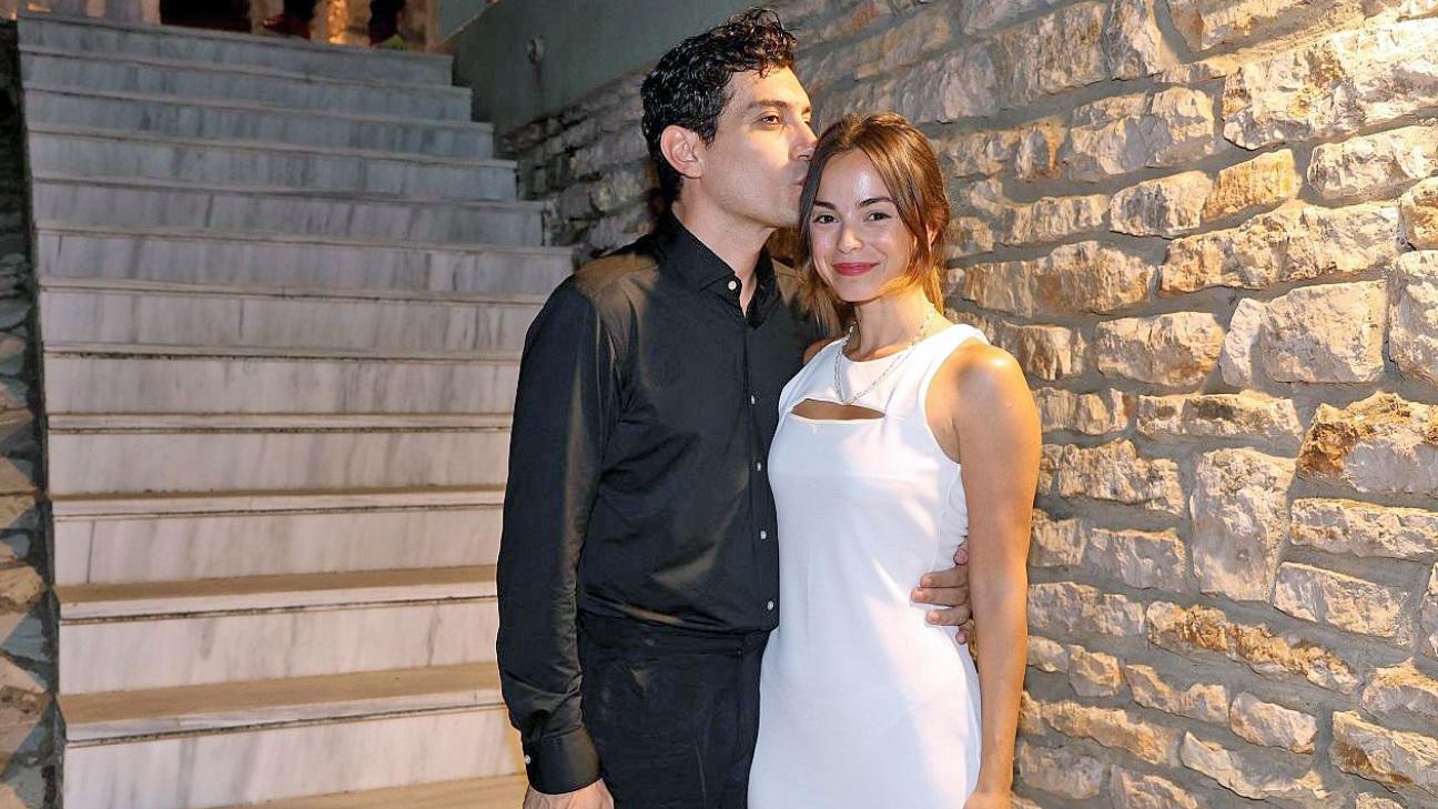 Σ.Τουμάση: Πόζαρε ολόγυμνη στην παραλία – Η φωτογραφία που δημοσίευσε ο σύζυγός της Α.Πανταζάρας