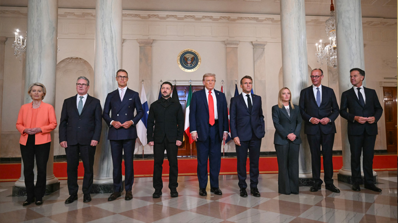 New York Times: «Ο Ν.Τραμπ πιέζει τον Β.Ζελένσκι για γη έναντι ειρήνης»