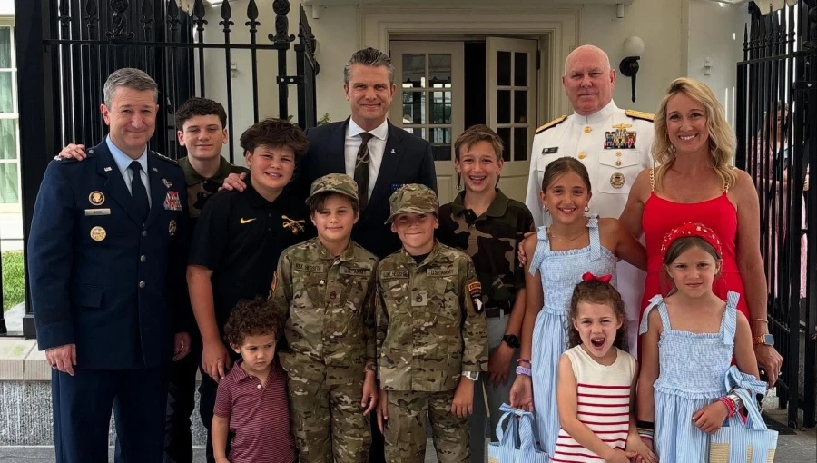 ΗΠΑ: Διαμαρτυρίες για την ομάδα ασφαλείας του Π.Χέγκσεθ – «Είναι μεγάλη»