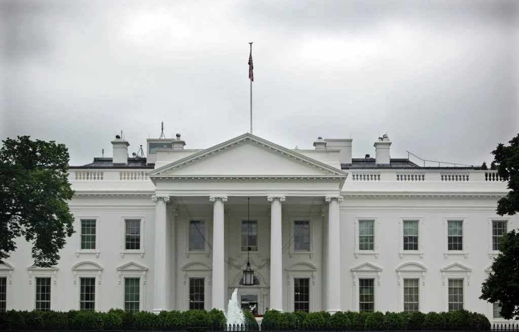 Λευκός Οίκος: Δημιούργησε επίσημο λογαριασμό στο TikTok – Τα πρώτα βίντεο με τον Ν.Τραμπ