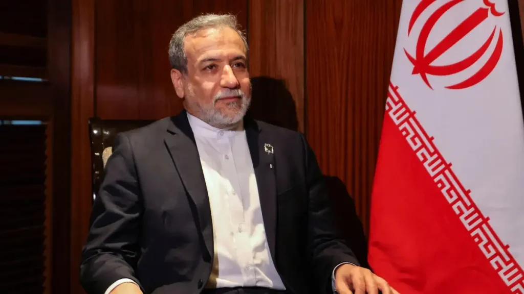 Αμπάς Αραγτσί: «Πλησιάζει η ώρα μιας ώριμης διαπραγμάτευσης με τις ΗΠΑ για τα πυρηνικά»