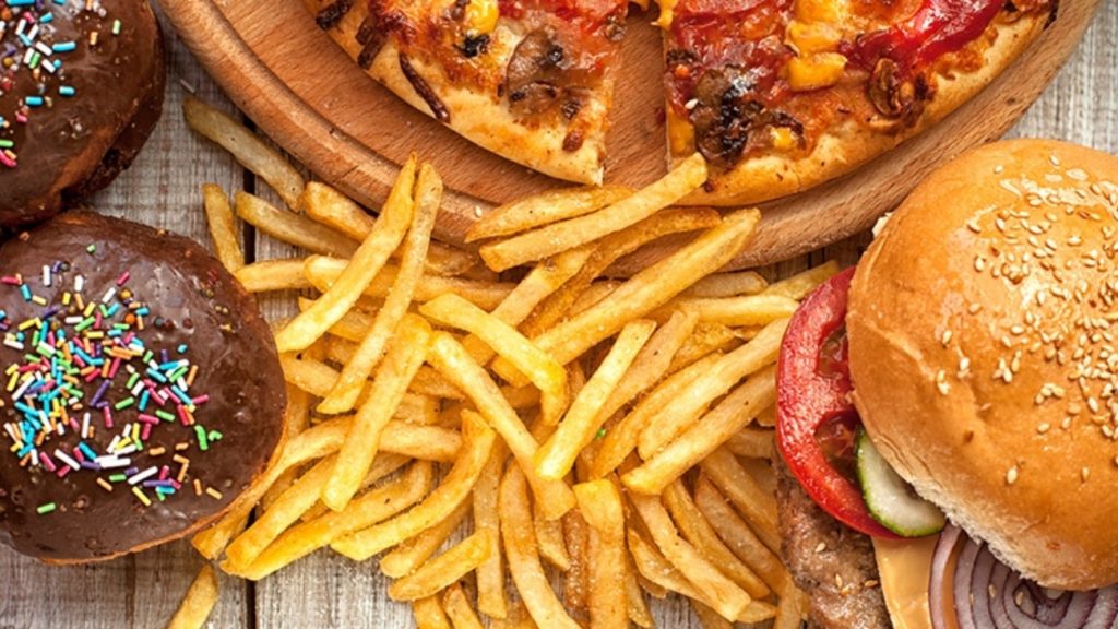 Ιδιοκτήτης εστιατορίου αποκαλύπτει: Αυτές είναι οι τροφές που πρέπει να αποφεύγετε να τρώτε όταν είστε έξω