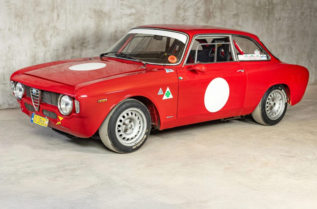 «Ελληνική» Alfa Romeo Giulia Sprint GTA σε βρετανική δημοπρασία