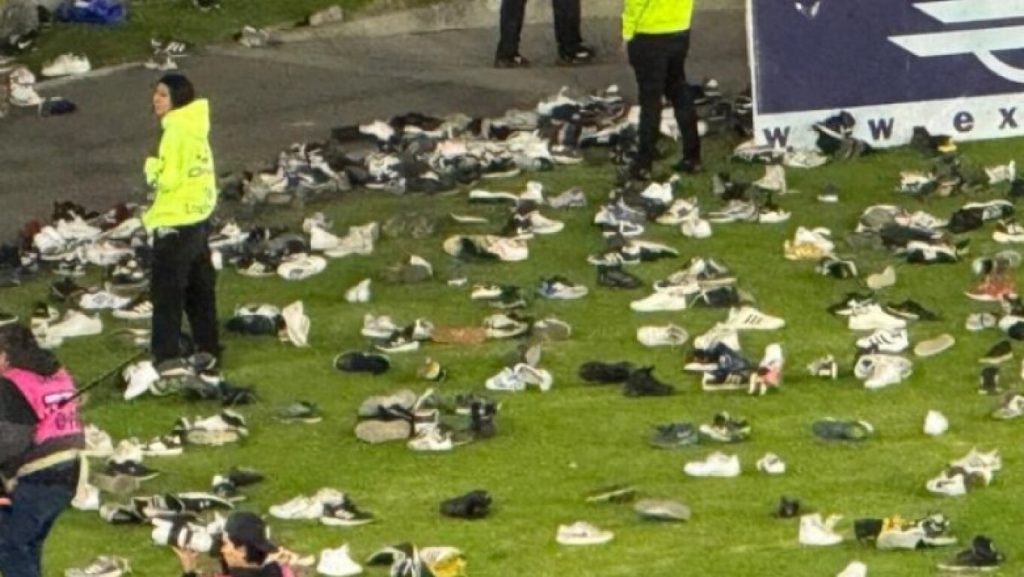 Κολομβία: Παράπονα και γκρίνια για την αγωνιστική κατάσταση της Μιγιονάριος – Πέταξαν παπούτσια στο γήπεδο (βίντεο)