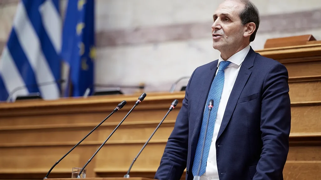 Απόστολος Βεσυρόπουλος: Στις 12 το μεσημέρι του Σαββάτου η κηδεία του
