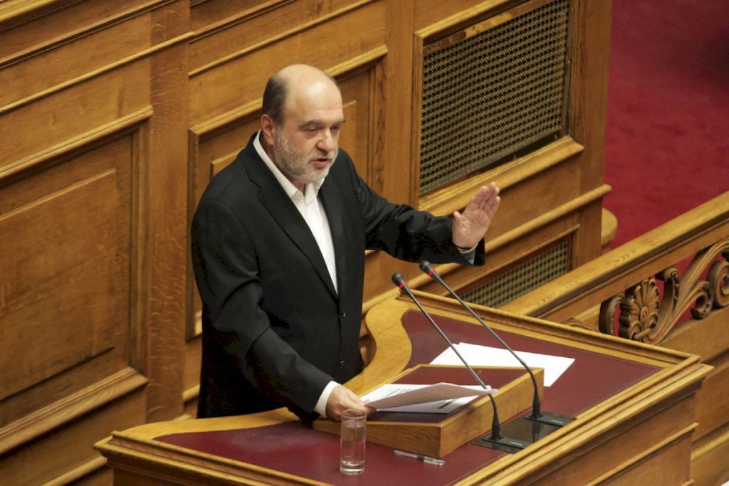 Τ.Αλεξιάδης για Α.Βεσυρόπουλο: «Όταν είχα αισθανθεί αδιαθεσία στη Βουλή, μου τηλεφωνούσε καθημερινά»