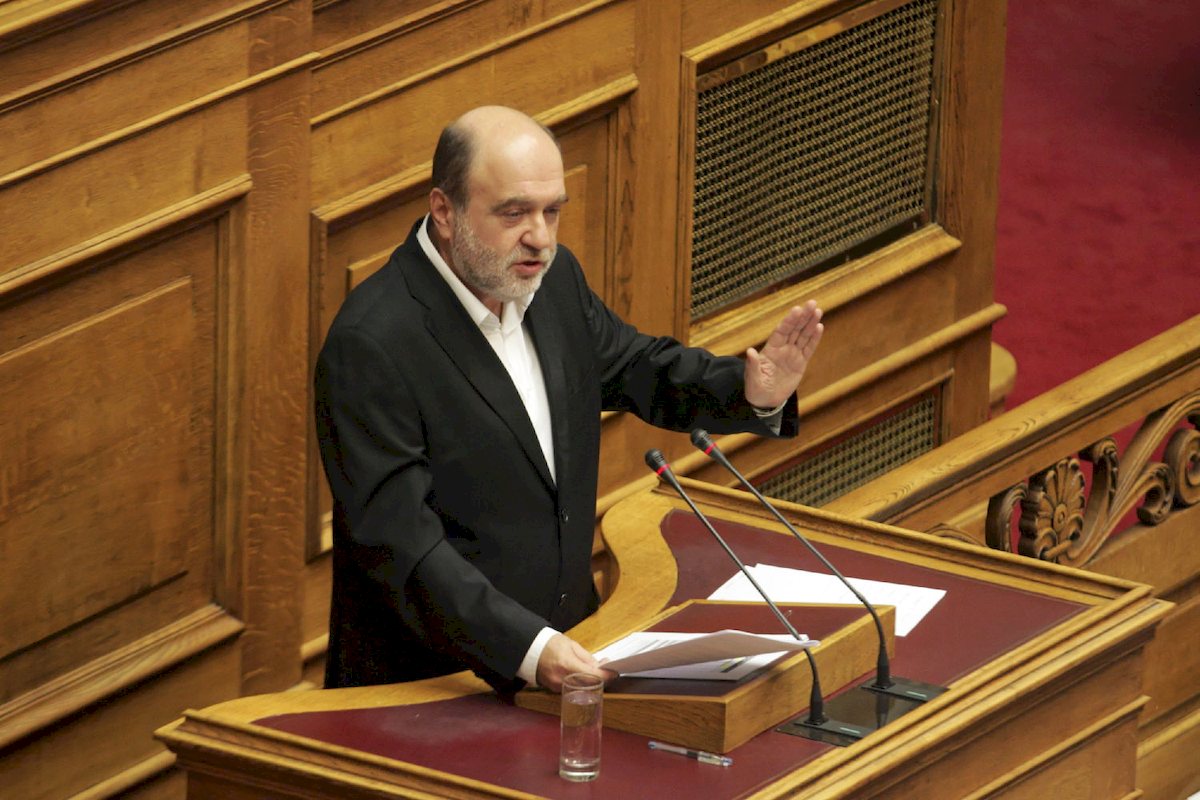 Τ.Αλεξιάδης για Α.Βεσυρόπουλο: «Όταν είχα αισθανθεί αδιαθεσία στη Βουλή, μου τηλεφωνούσε καθημερινά»