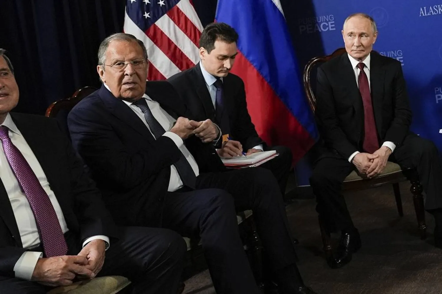 Ο πόλεμος συνεχίζεται στην Ουκρανία: «Με τις ΗΠΑ συμφωνήσαμε αλλα όχι με το Κίεβο», λεει ο Σ.Λαβρόφ (upd)