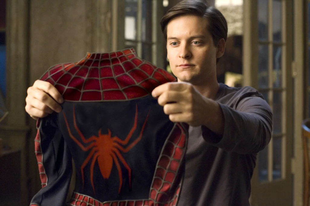 Σε δημοπρασία η στολή του Tobey Maguire από την δεύτερη ταινία του Spiderman – Πόσο αναμένεται να πουληθεί