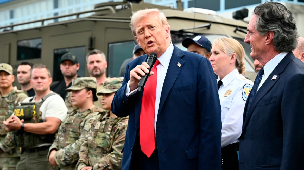 Ο Ν.Τραμπ δήλωσε ότι θα αναπτύξει στρατό σε Σικάγο και Νέα Υόρκη – Τα «έψαλε» στην δήμαρχο της Ουάσιγκτον