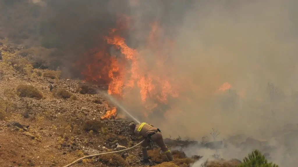 Θεσσαλονίκη: Συνελήφθη άνδρας για τη φωτιά στον Χορτιάτη – Του επιβλήθηκε διοικητικό πρόστιμο