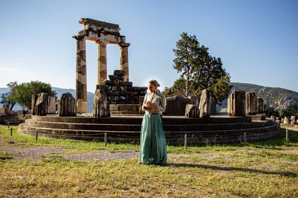 Αρχαίοι χρησμοί: Οι διφορούμενες προφητείες της Πυθίας που επηρέασαν την εξέλιξη της ιστορίας (φωτό)