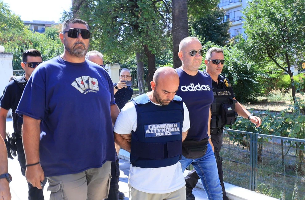 Δίωξη για ανθρωποκτονία από πρόθεση στον 40χρονο Αλβανό συζυγοκτόνο του Βόλου