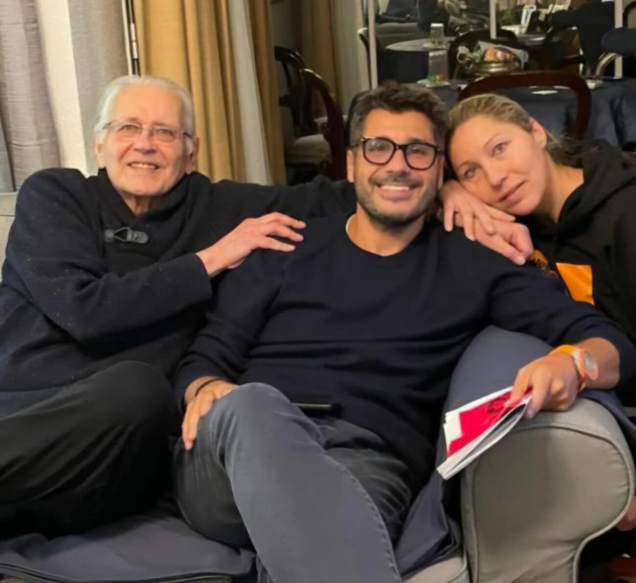 «Μετά από τόσα χρόνια ένιωσα τι θα πει απώλεια»: Το «αντίο» της Π.Κωνσταντάρα στον πατέρα της Δημήτρη