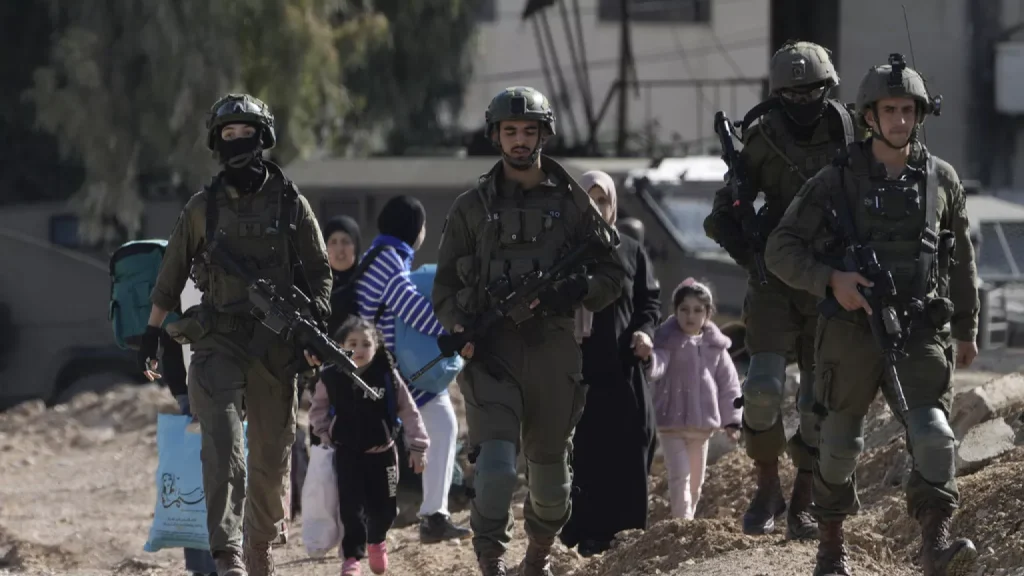 Δυτική Όχθη: Επιχείρηση των IDF κατά ανταλλακτηρίου νομισμάτων στη Ραμάλα – 27 τραυματίες