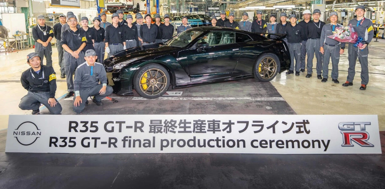 Nissan GT-R: Τίτλοι τέλους για το R35 μετά από 18 χρόνια