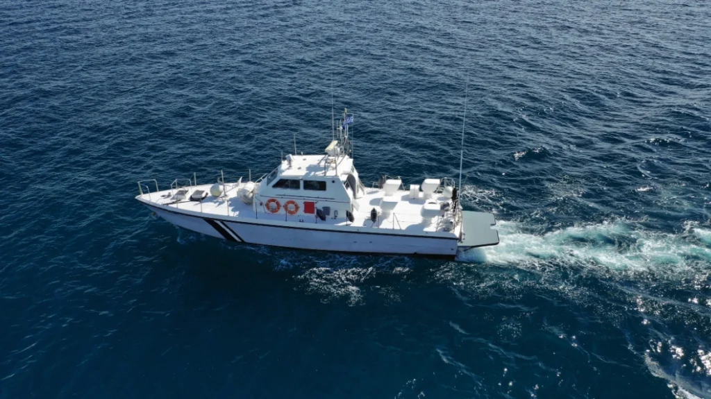 Εντοπίστηκαν 23 παράνομοι αλλοδαποί σε ξύλινη βάρκα στη Ρόδο  