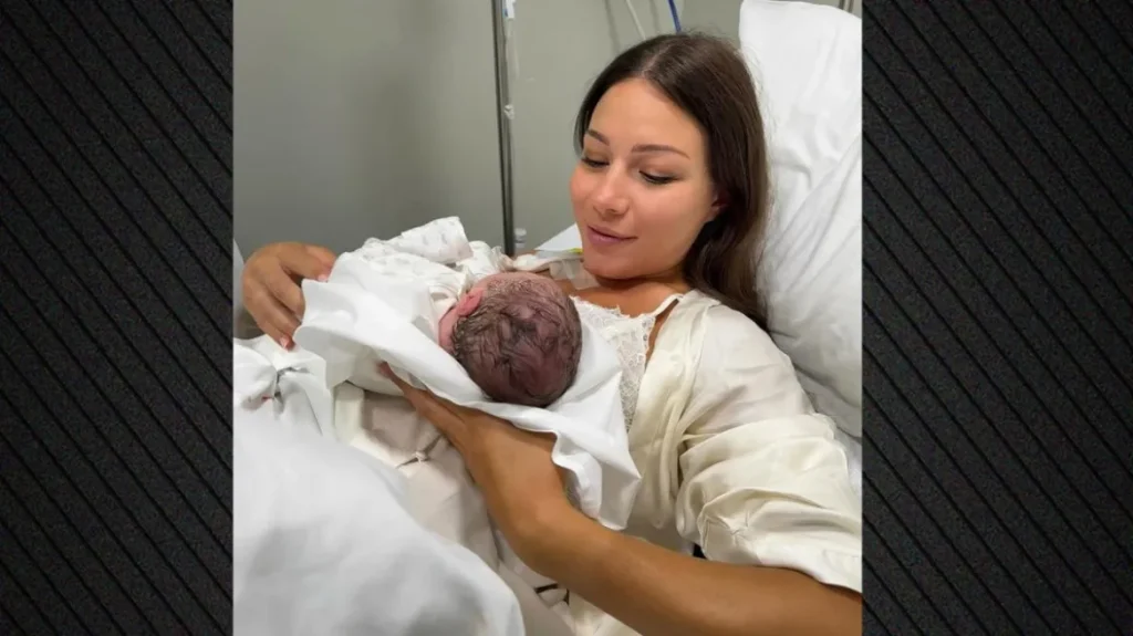 Έγινε πατέρας ο Α.Γεωργίου: Οι πρώτες φωτογραφίες και η αφιέρωση στη σύζυγό του και την κόρη τους