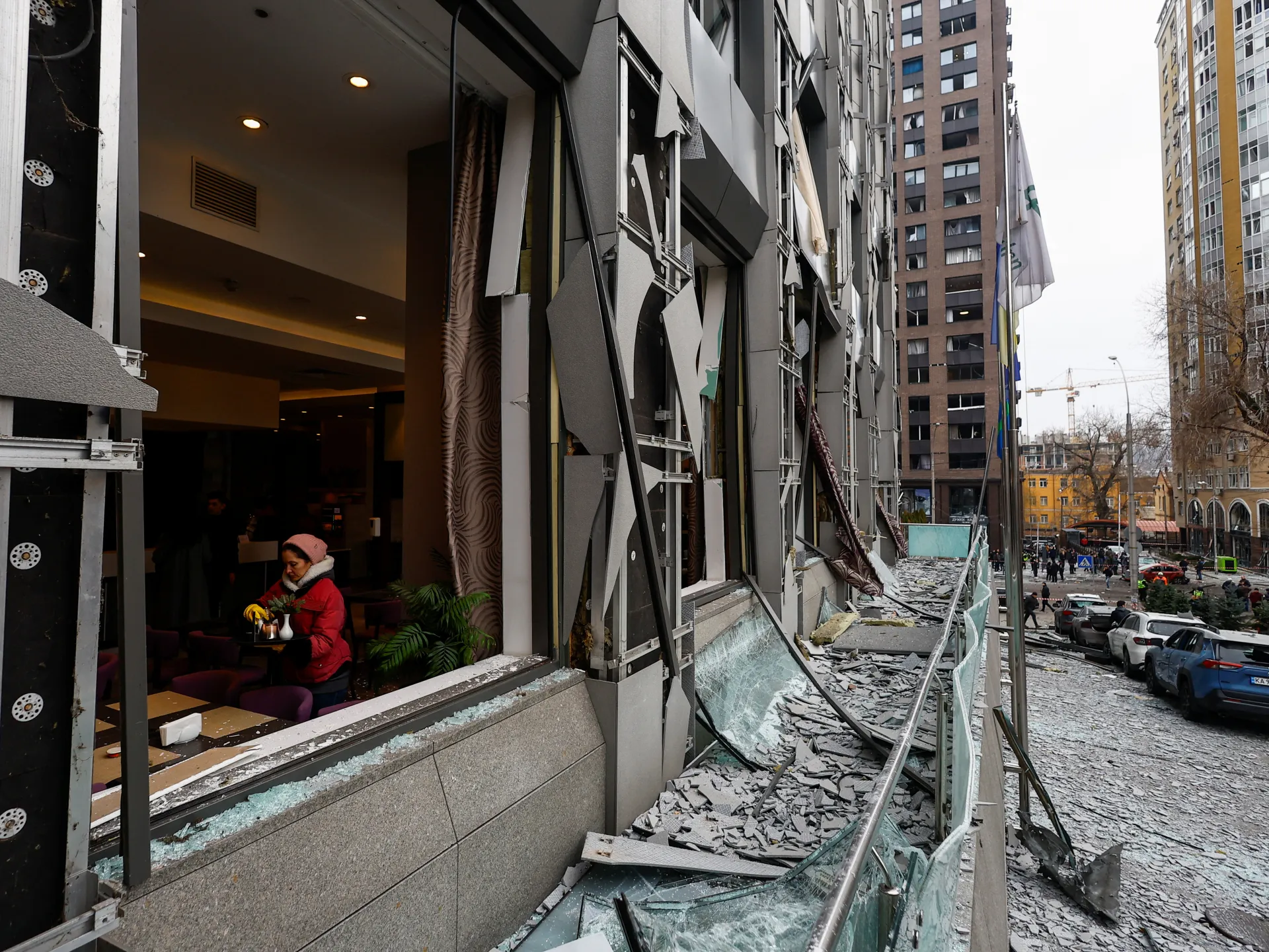 ΕΕ: «Μετά το πλήγμα στο κτίριό μας στο Κίεβο θα υποστηρίξουμε περισσότερο την Ουκρανία»