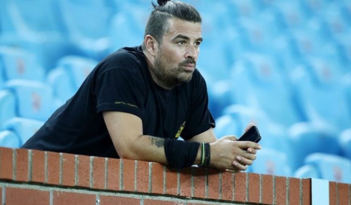 Ποια Κορινθίου; – Με αυτή την καλλονή κυκλοφορεί ο Αϊβάζης μετά το διαζύγιο