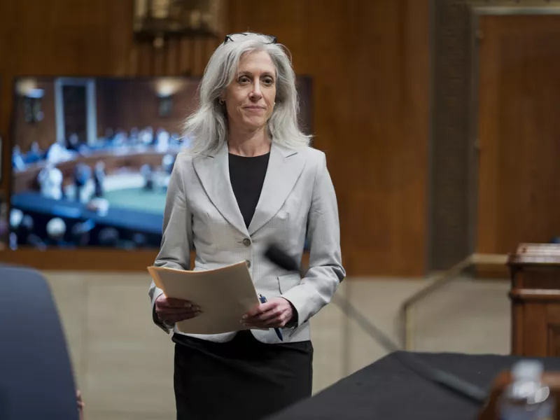 Αποπέμφθηκε η διευθύντρια του CDC – Λευκός Οίκος: «Η Σούζαν Μονάρεζ δεν συμφωνούσε με την πολιτική του προέδρου»