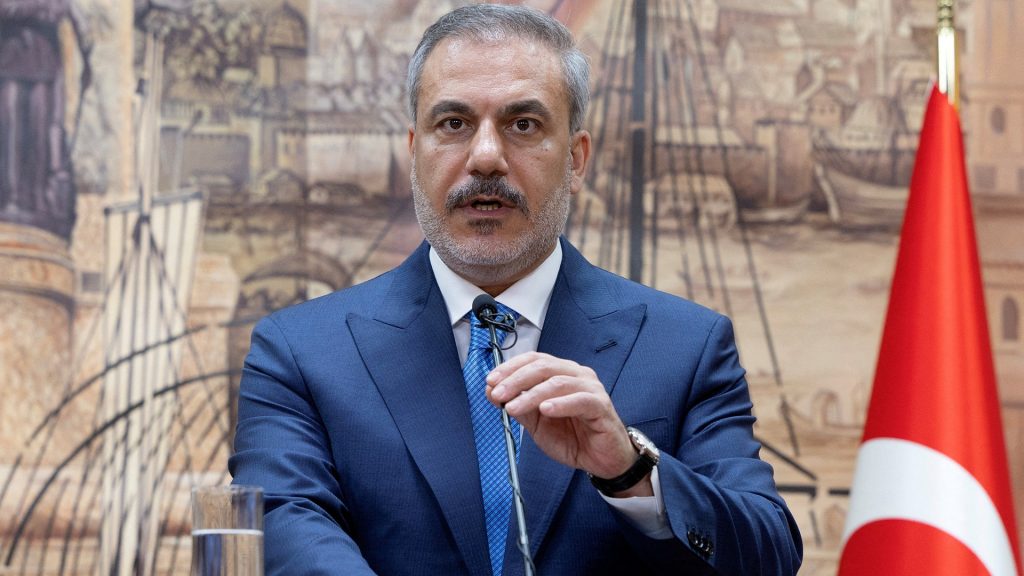 Χ.Φιντάν: «Οι Έλληνες πολιτικοί καλλιεργούν αντιτουρκικά αισθήματα και ο λαός τους θα πληρώσει το κόστος»