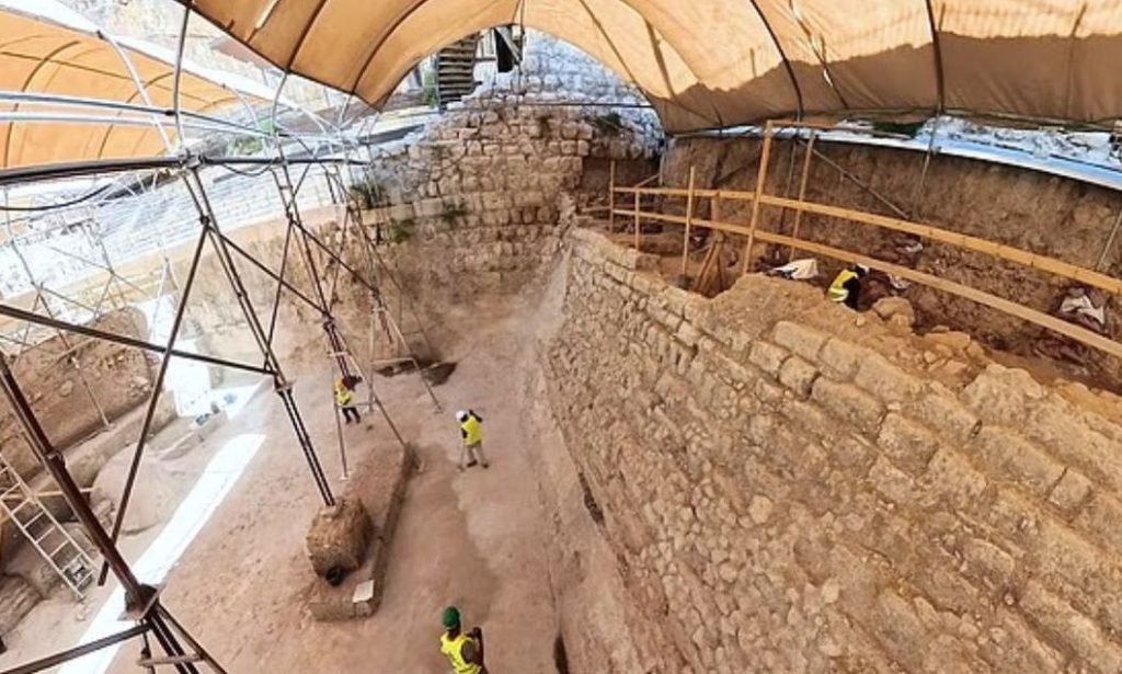 Σπουδαία αρχαιολογική ανακάλυψη: «Εδώ ο Ιησούς θεράπευσε τον τυφλό» – Το θαύμα στην Κολυμβήθρας του Σιλωάμ