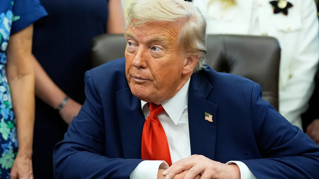 Ν.Τραμπ: «Χωρίς τους δασμούς η Αμερική θα καταστρεφόταν» – «Παράνομους» τους έκρινε το ομοσπονδιακό εφετείο