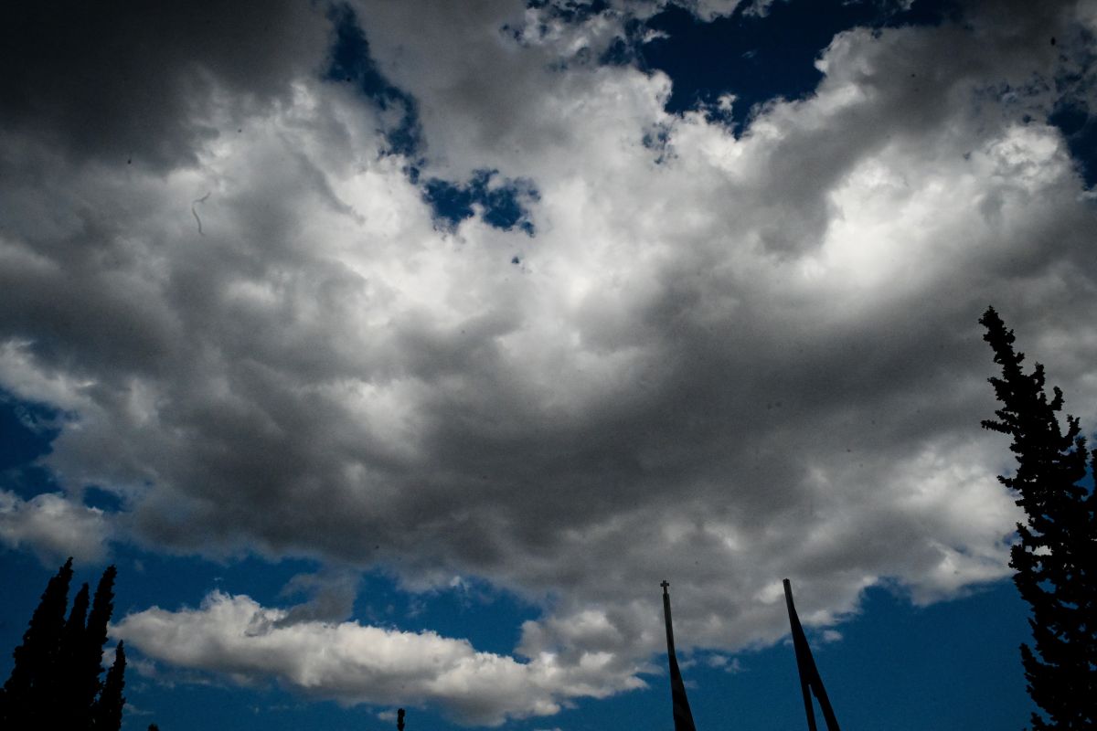 Νέο έκτακτο δελτίο επιδείνωσης του καιρού: Καταιγίδες και χαλαζοπτώσεις στα βορειοδυτικά