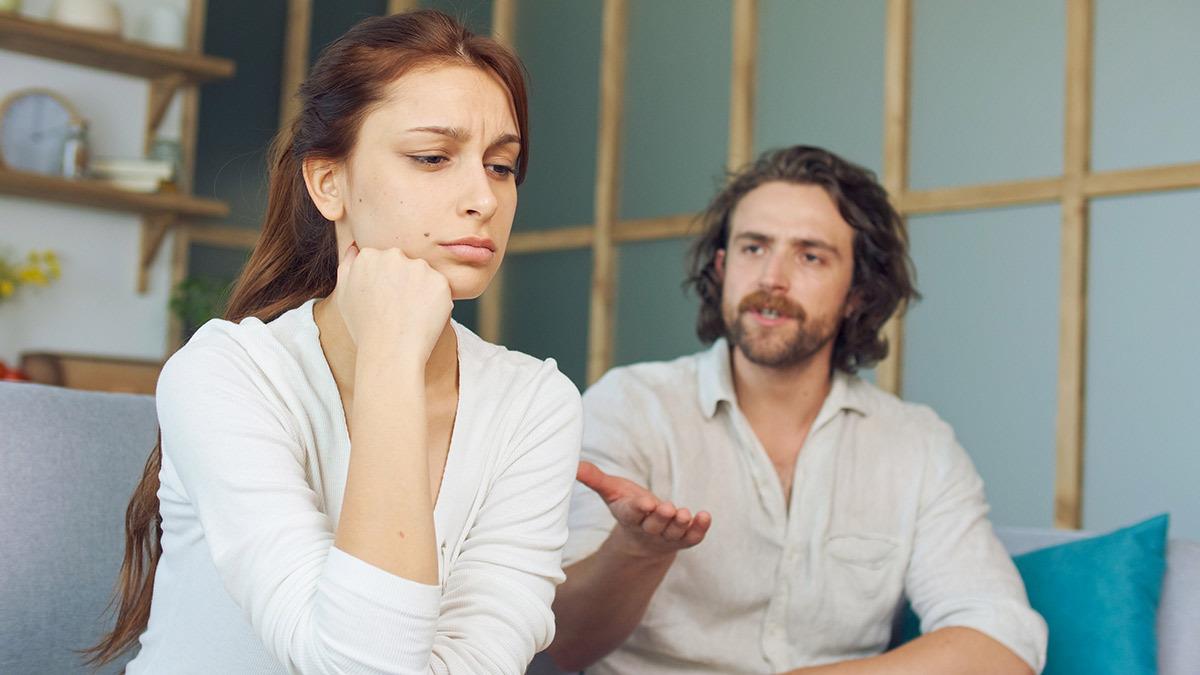 7+1 σημάδια που «προδίδουν» τους «ψεύτικους» ανθρώπους