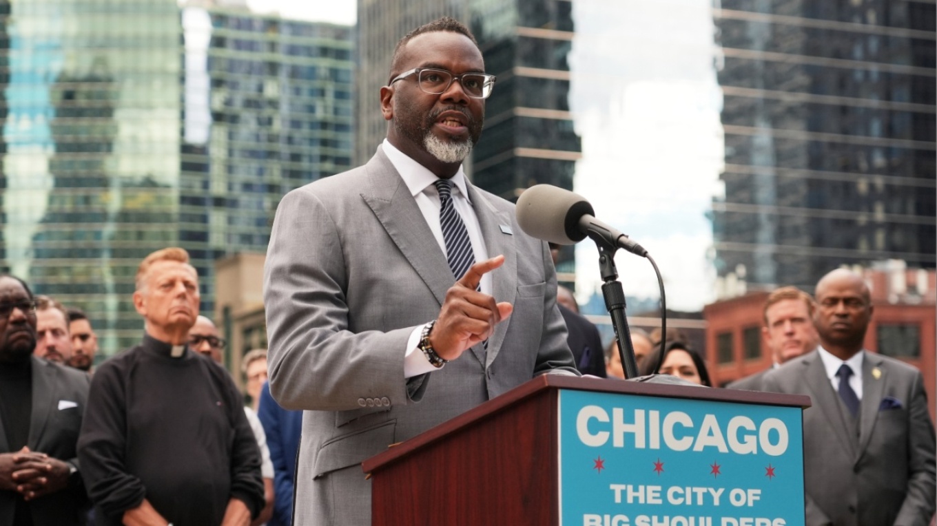 Ο δήμαρχος του Σικάγου δεν θα συνεργαστεί με την Εθνοφρουρά: «Θα αντισταθούμε σε αυτή την τυραννία»!