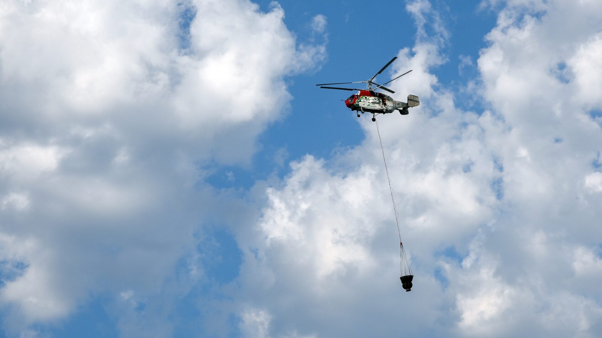 Χαλκιδική: Υπό μερικό έλεγχο η φωτιά στην περιοχή Νέα Τρίγλια (upd)