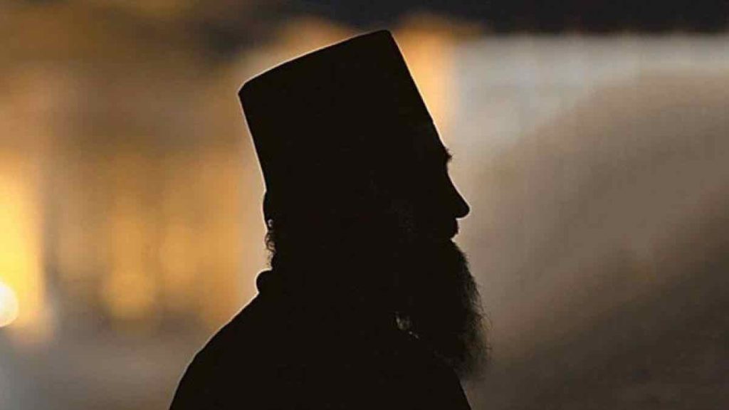 Και…ιερέας ήταν μέλος της εγκληματικής οργάνωσης στην Κρήτη – Έμπαινε «μπροστάρης και εκβίαζε άλλους κληρικούς
