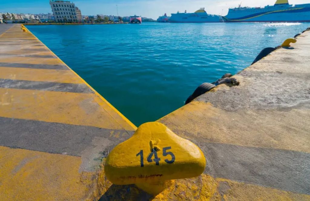 Νεκρός 62χρονος εργαζόμενος στο λιμάνι του Πειραιά