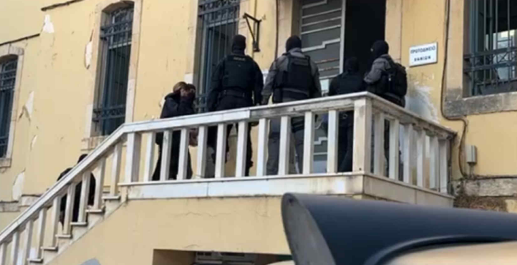 Κρήτη: Στον εισαγγελέα οι συλληφθέντες της «εγκληματικής οργάνωσης»