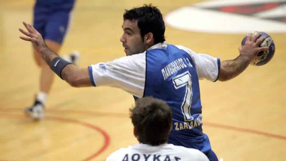 Πένθος στο ελληνικό χάντμπολ: «Έφυγε» από τη ζωή σε ηλικία 47 ετών ο Γιάννης Ζαρλακούτης